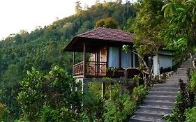 Munduk V View House